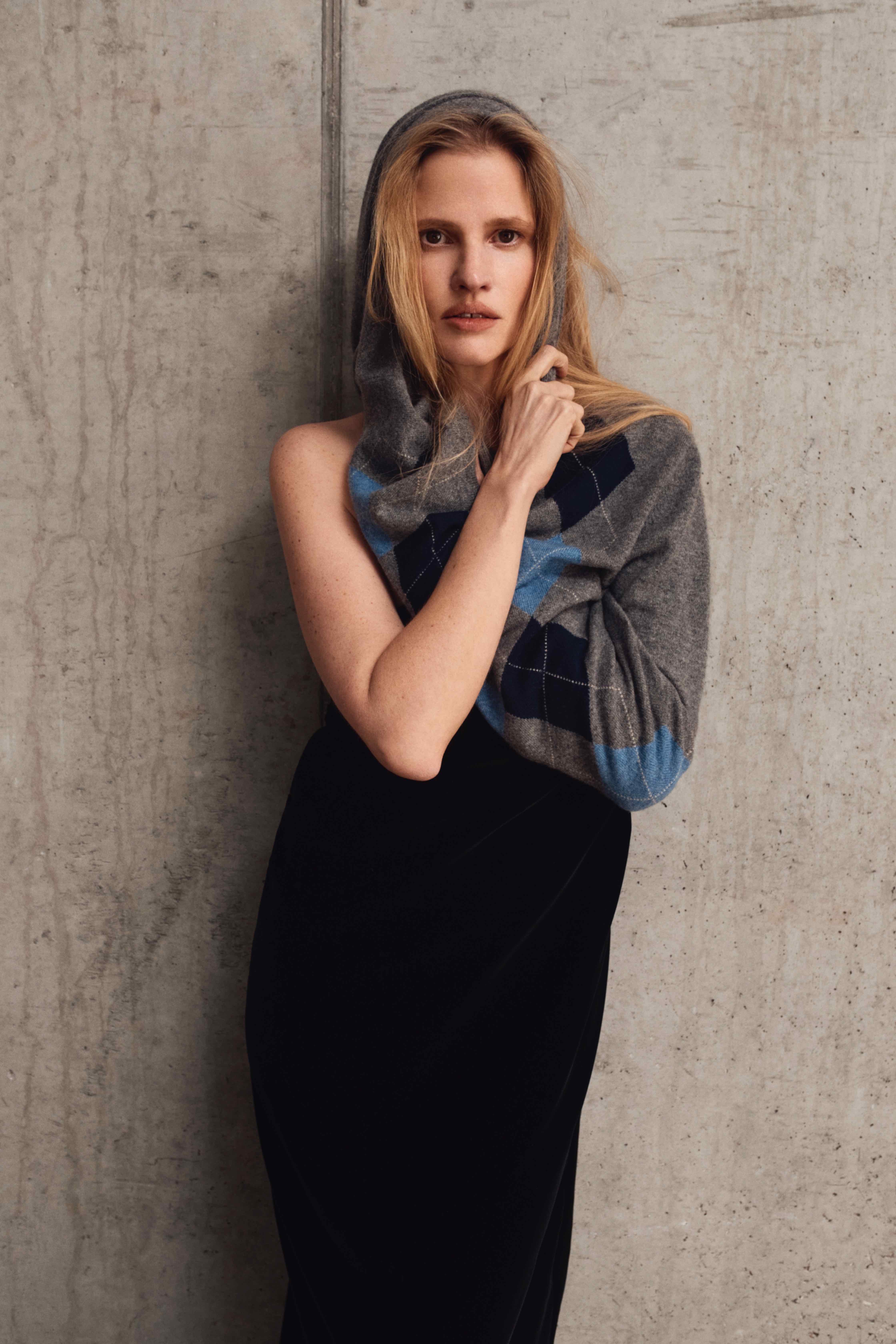 Stepping Stone: Lara Stone