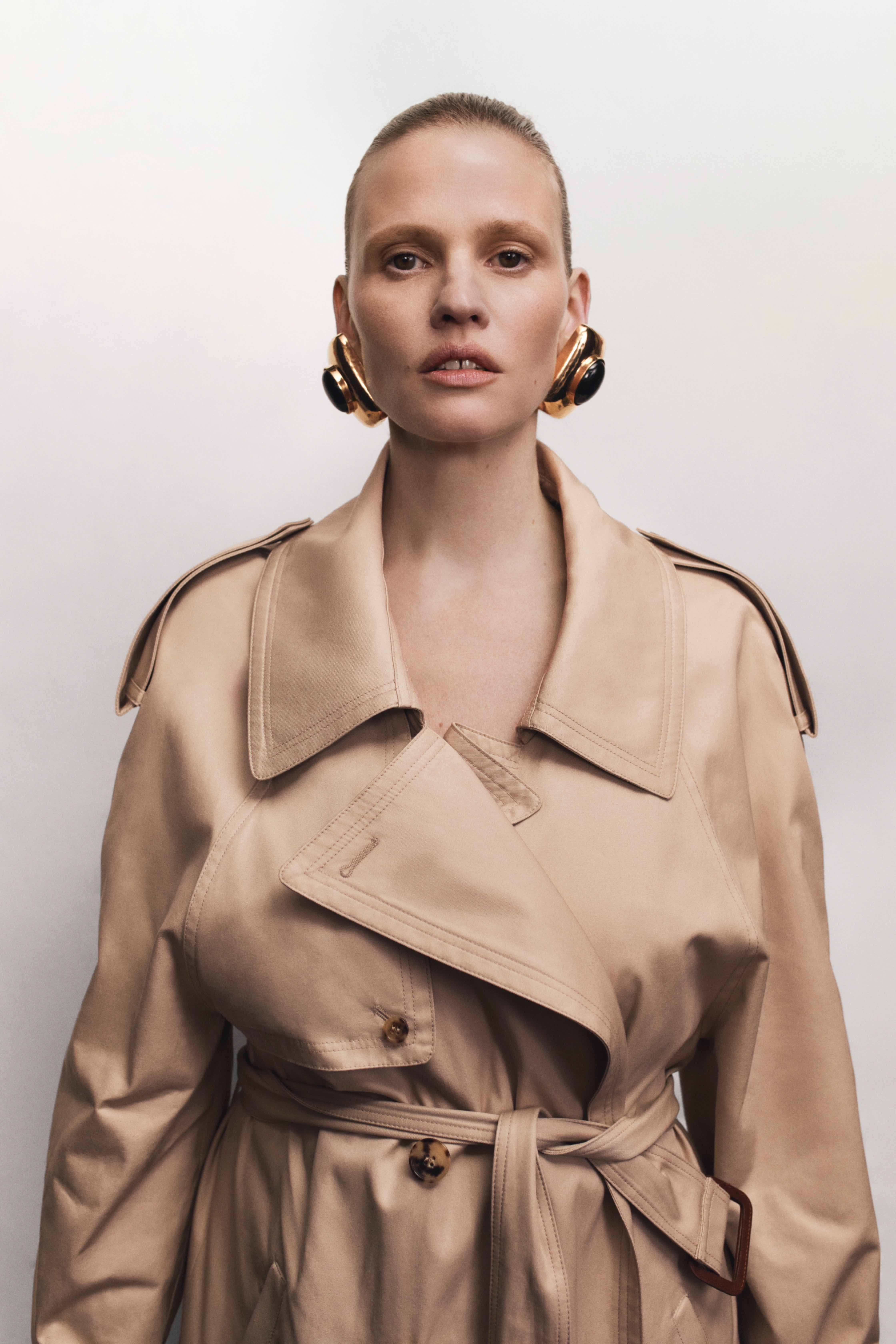 Stepping Stone: Lara Stone